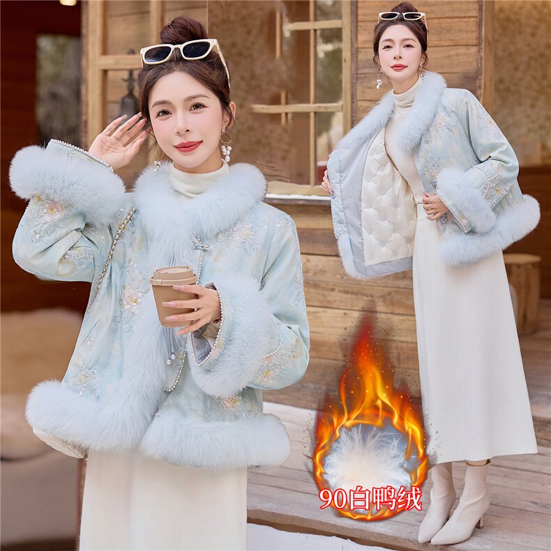 【bao款年货主推】2026冬装重工新中式刺绣亮片狐狸毛羽绒服90绒，女装羽绒服，雅静靓衣