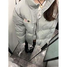 灰色