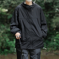 黑色