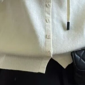 V领拼接宽松长袖T恤女装2025春季开衫纯色休闲打底衫大码外穿上衣图片