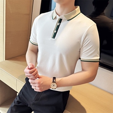 白色