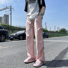 粉红色