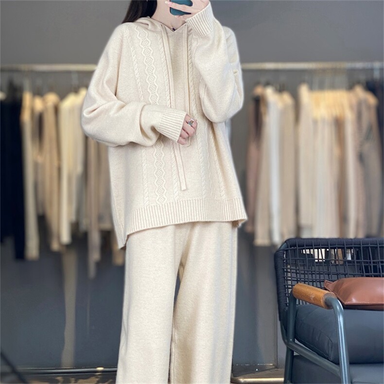 2025年秋季新款百搭前扭花帽衫套装，女装羊毛衫，宛庄羊绒