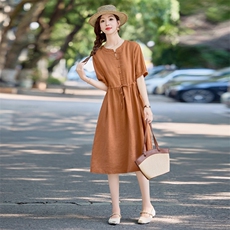 短袖连衣裙女夏2025新款小个子休闲宽松收腰显瘦洋气时尚减龄裙子，女装连衣裙，依万里