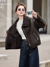 外套女2025新款小个子时尚洋气超好看短款欧货皮毛一体，女装派克服，依万里