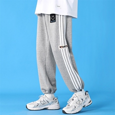 灰色