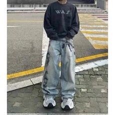 蓝色