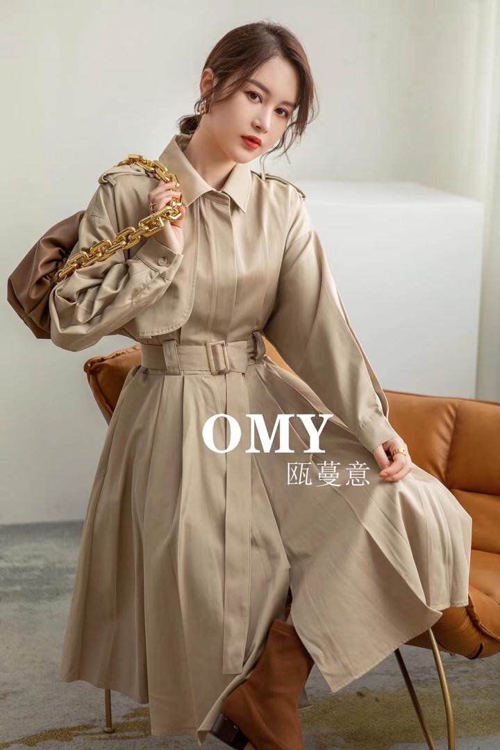 现货风衣裙，女装风衣，OMY 瓯蔓意