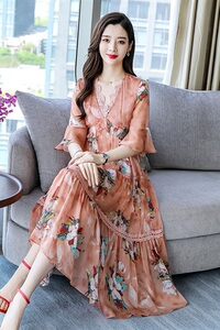 碎花2021年夏季V领时尚气质蕾丝拼接中长款百搭韩版优雅连衣裙图片