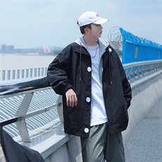 黑色