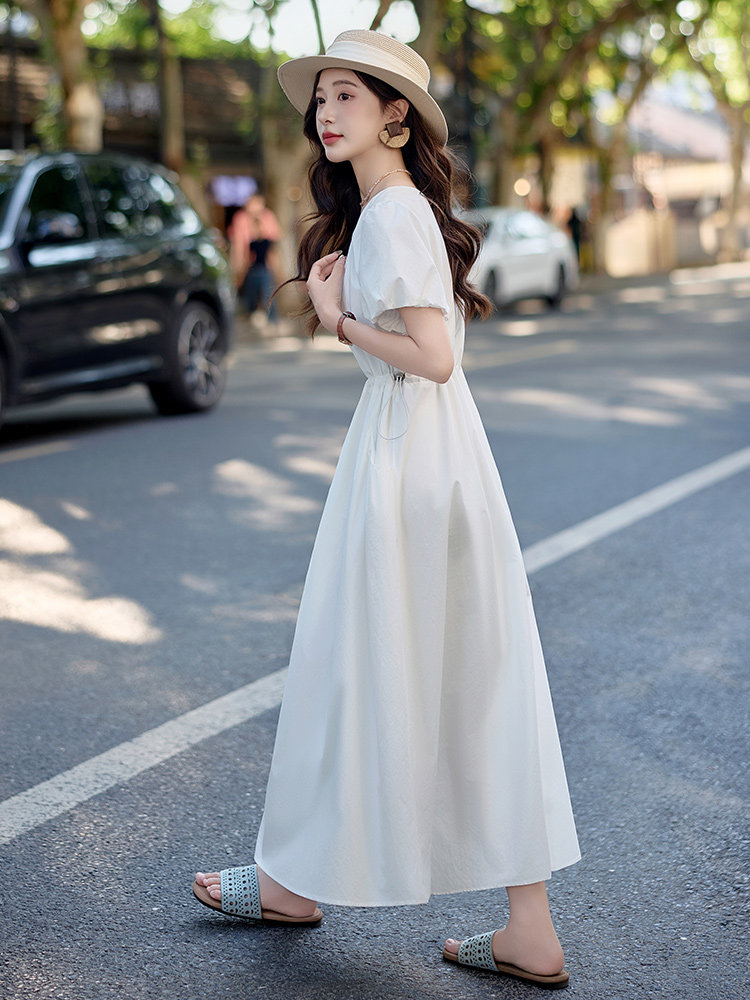 大方得体高级感不撞款白色连衣裙女2025新款遮肚子巨好看的长裙子,女装连衣裙,梦懿尔