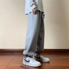 灰色