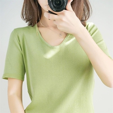 2025夏季短袖女V领显瘦上衣修身五分袖T恤，女装针织衫/毛衣，鄂维那特