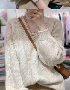 新款宽松V领慵懒风羊毛针织衫女长袖宽松显瘦百搭图片