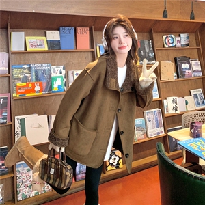 两面穿皮毛一体上衣女冬麂皮绒羊羔毛外套图片
