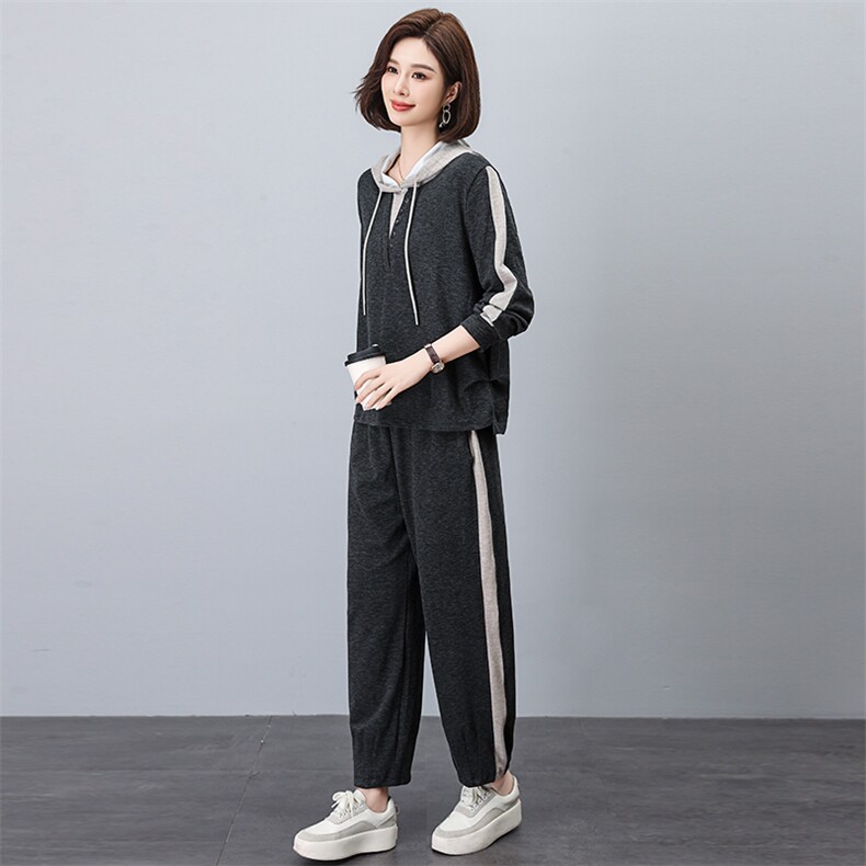 春季时尚运动套装女2025年新款妈妈穿搭卫衣两件套,女装套装/套裙,忆绮罗