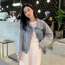 绿色牛仔短外套女港风设计感廓形时髦夹克时尚韩版小清新上衣，女装短外套，梦懿尔