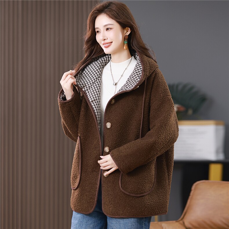 2025冬季时尚简约大方气质优雅显瘦休闲百搭潮流皮毛一体外套，女装羊羔毛/颗粒绒，独衣靓