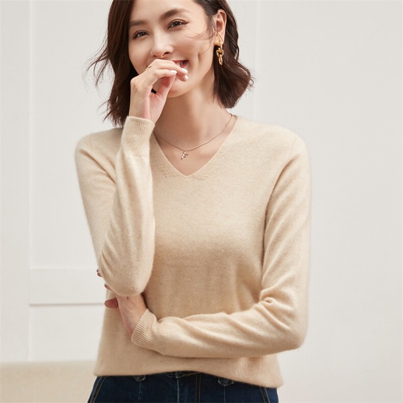 2025百搭时尚简约一线成衣女v领羊绒衫,女装羊绒衫,雪真羊绒高端店