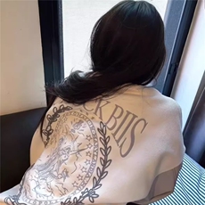 W10599-P75网图现货美式高街重磅刺绣毛呢棒球服外套PU皮拼接，女装短外套，星座1608