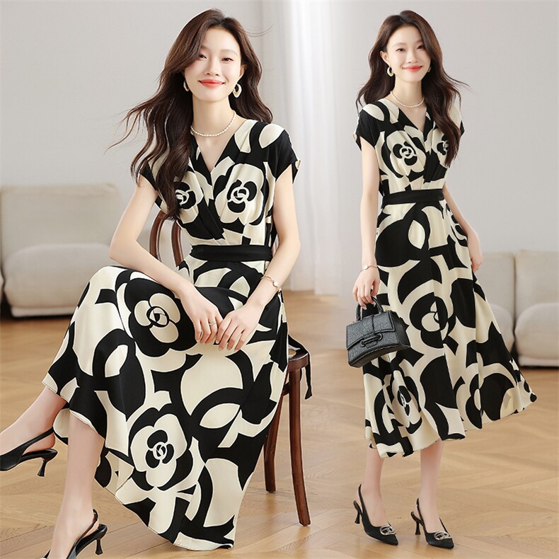 高级感法式V领收腰雪纺印花连衣裙2025夏装新款气质长裙女，女装连衣裙，时尚风爆