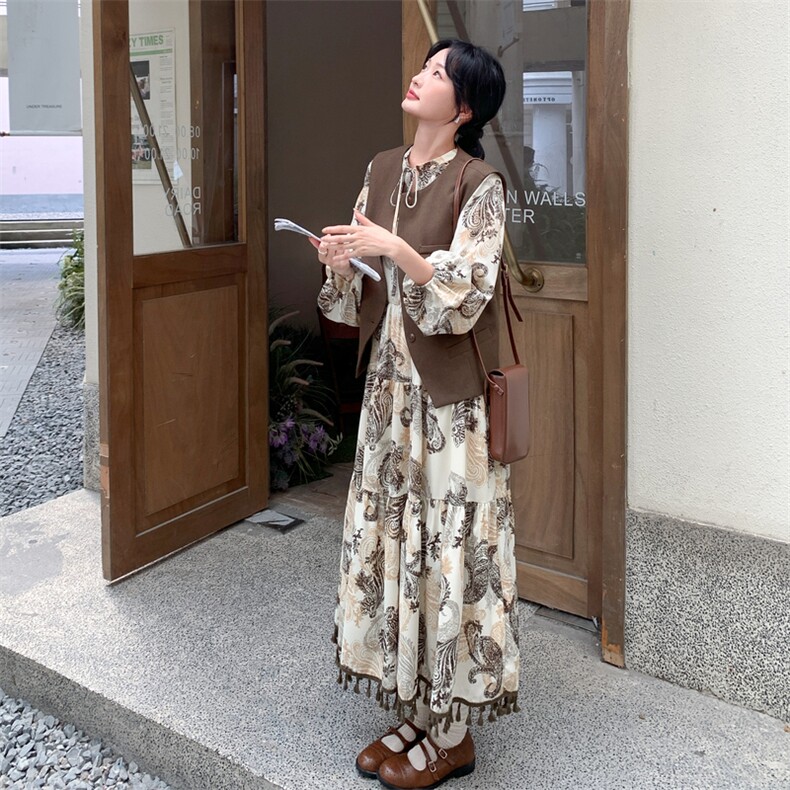 复古马甲碎花连衣裙两件套秋季2025新款收腰显瘦气质淡人裙子套装,女装套装/套裙,2C305