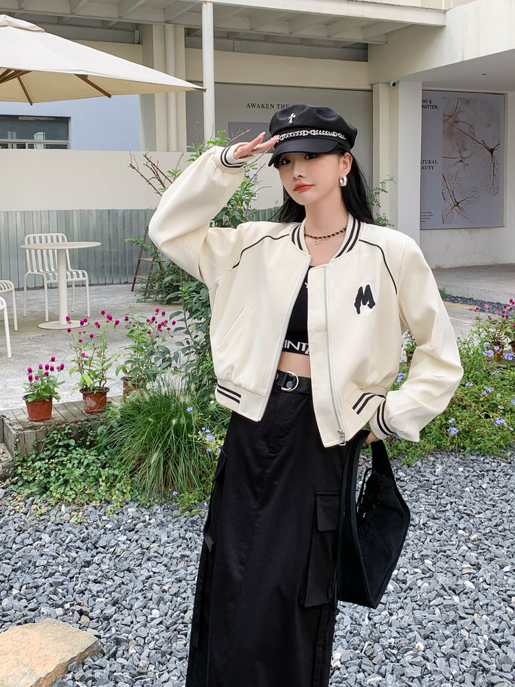2024新款韩版棒球服夹克短外套女春秋季百搭小个子休闲白色上衣潮,女装短外套,MQ