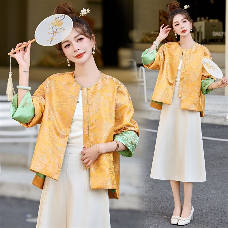 新中式宋锦圆领盘扣外套女原创设计黄色复古洋气休闲宽松上衣，女装短外套，艾仟回(原伊仟回)