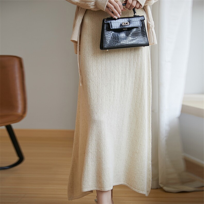 2025年秋季新款百搭小菱形半身裙，女装半身裙，宏杨羊绒