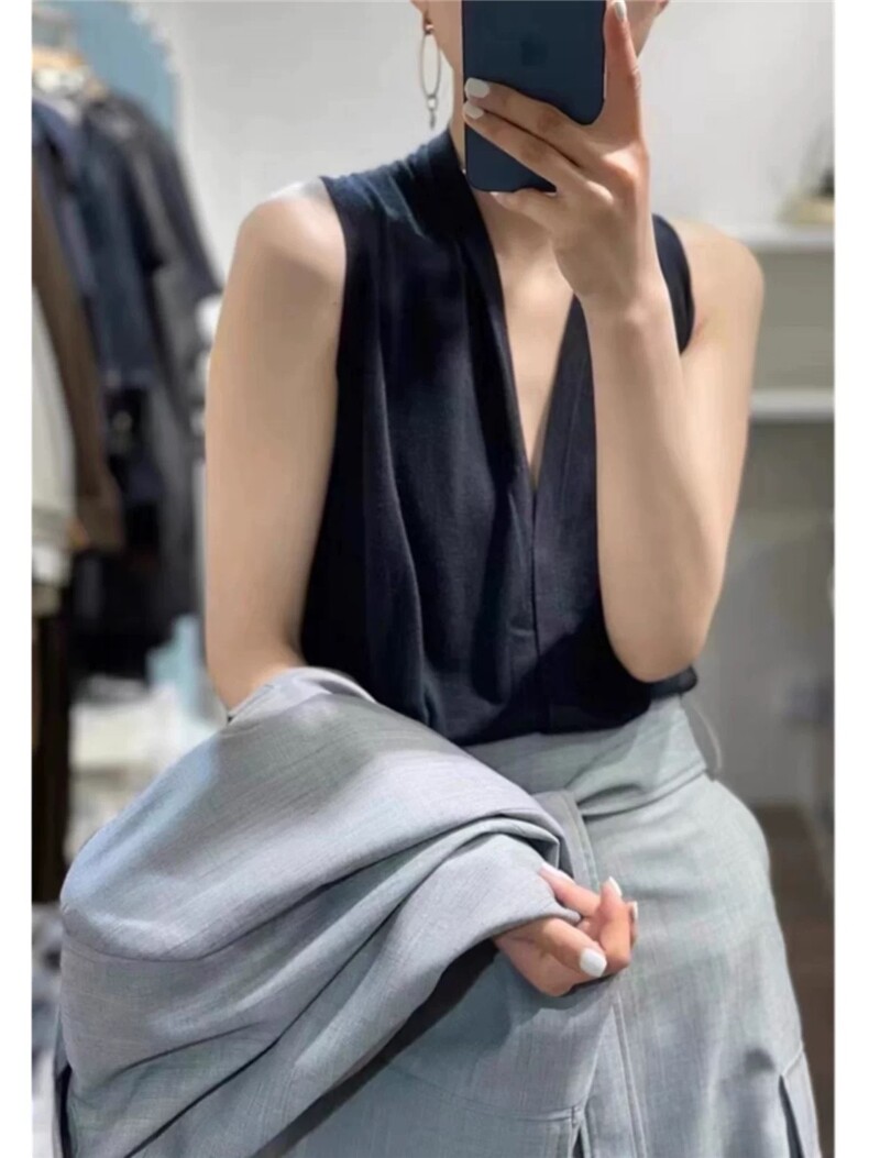 法式薄款V领针织短袖女宽松显瘦半袖背心T恤经典百搭无袖上衣外套,女装背心吊带,雪真羊绒