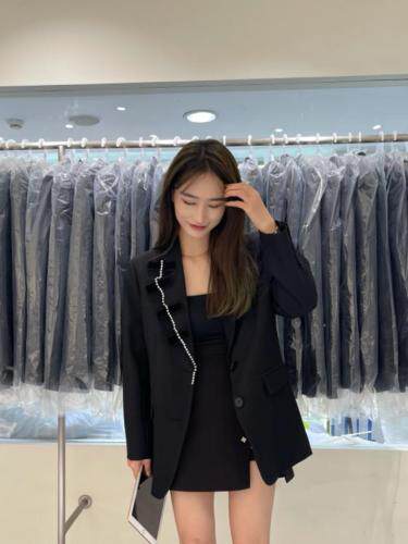 自带流量款，其它，依挺好