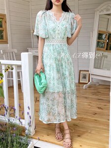 碎花 面料 连衣裙图片