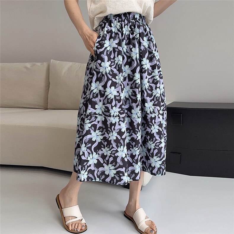 梦幻黑底紫蓝色碎花半身裙女夏季2025新款松紧腰全棉a字花苞裙子，女装半身裙，缘衣格