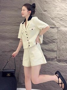 弹力牛仔套装图片