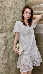 高品质重工艺手工订钻连衣裙图片