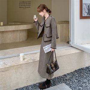 法式小香风气质套装裙女2025春季新款高级感名媛外套半身裙两件套图片