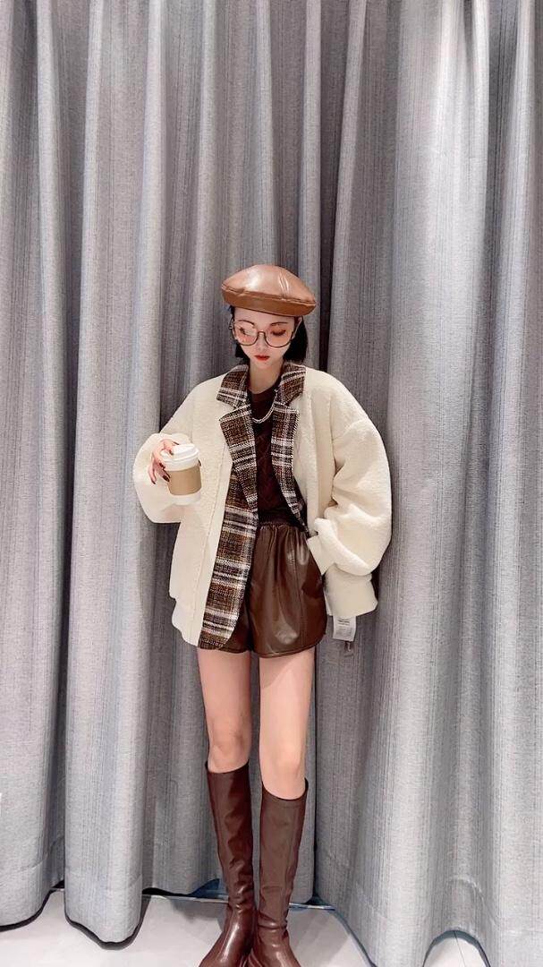 格子西装领搭配定制皮毛一体的面料拼接皮毛一体中的绝绝子，女装西装，姚姚家