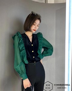 新款花边金丝绒小衫图片