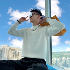 白色