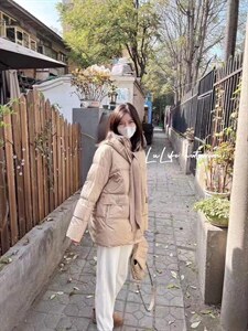 韩版带帽收腰版羽绒服图片