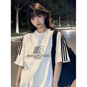 抖音得物高品质二开240克宽松纯棉美式潮牌三条杠织带短袖T恤图片