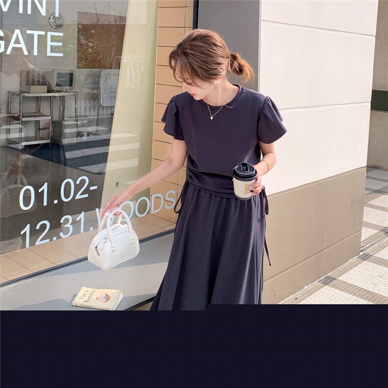 减龄针织薄款短袖T恤半身裙套装女夏2025新款又酷又飒超火两件套,女装套装/套裙,2C316
