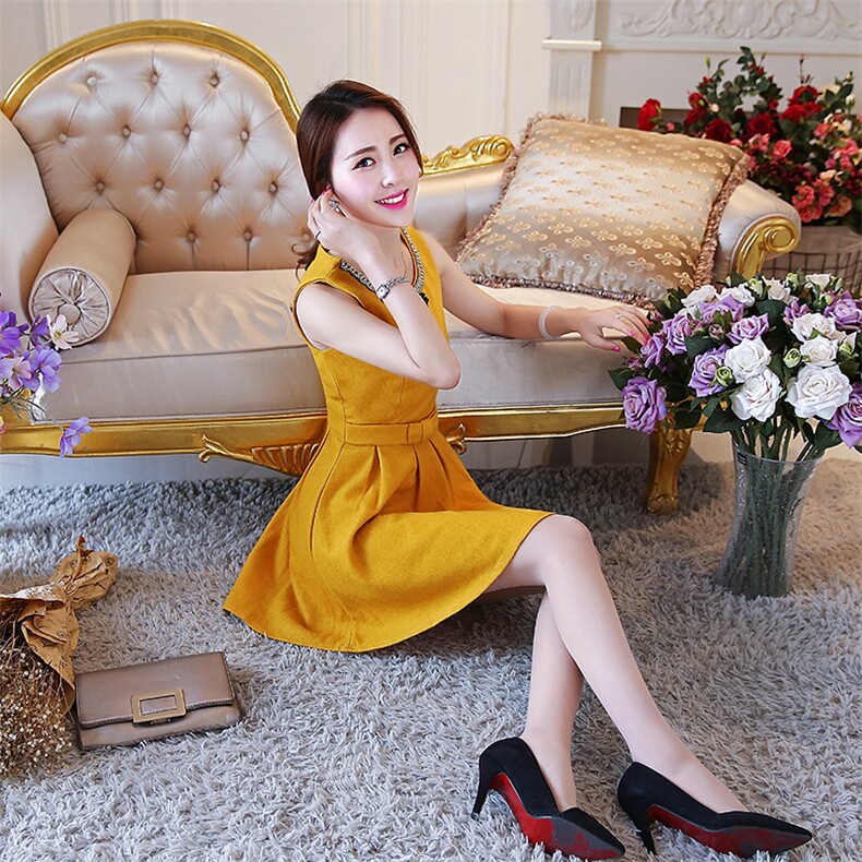 优雅红色无袖连衣裙显瘦修身高腰A字裙轻奢气质女装,女装连衣裙,尚娜萱