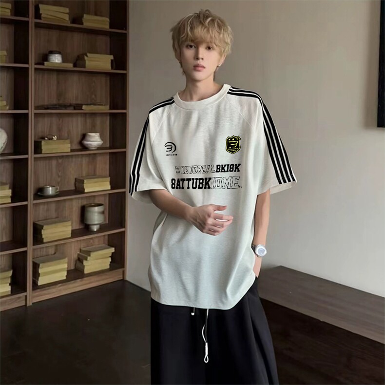 抖音得物品质二开240克宽松纯棉美式潮牌印花三条杠中性风短袖T恤，男装T恤，电商A486-1