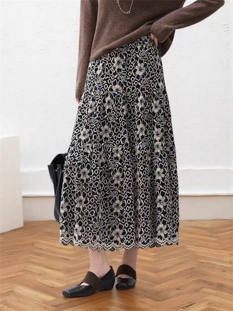 2025年秋季植绒提花半身裙时尚百搭休闲，女装半身裙，织己羊绒