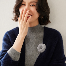 秋冬季新款V领35%羊绒衫女宽松低领时尚百搭，女装羊绒衫，七柒羊绒