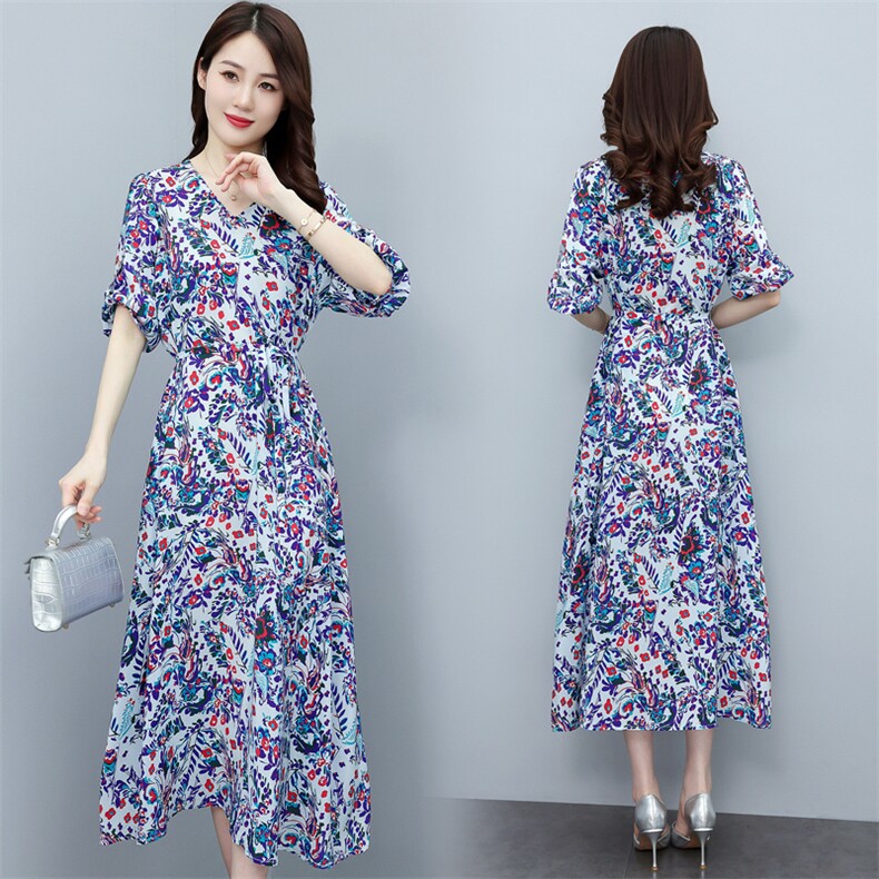 2025年夏季新款时尚百搭显瘦宽松V领印花复古七分袖小碎花连衣裙，女装连衣裙，媚琳依坊