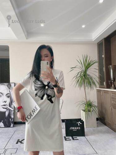 蝴蝶裙，女装，浪里个浪