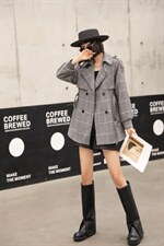 新款时尚毛呢加格子外套，其它，茗格拉