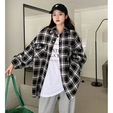 黑色